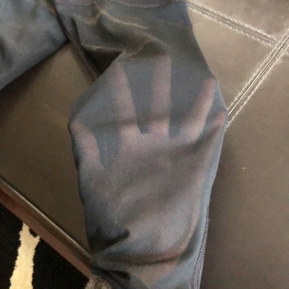 NIKE Crop Leggings with Mesh Panels - Picture 5 of 5